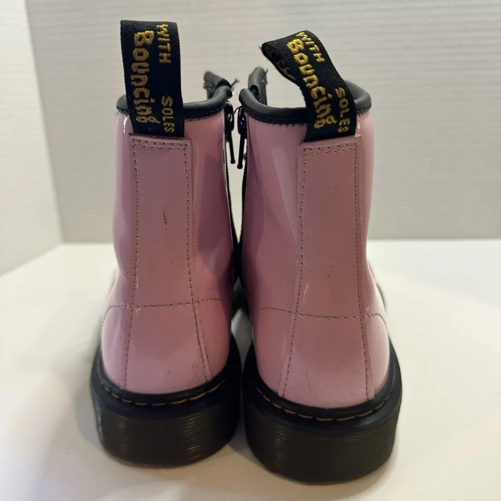 DR DOC MARTENS Girls Pink Boots Shoe‎ 26601J Patent Leather Youth Sz 4M Us 5 L